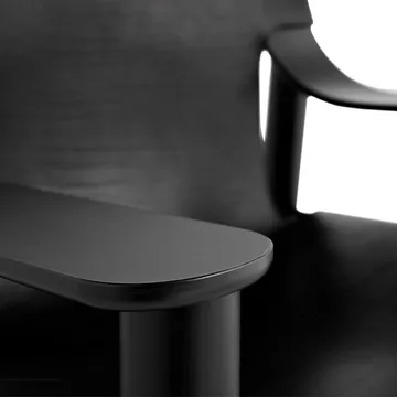 Bernard fauteuil - Leer nature, watergedragen gelakt eiken onderstel - HAY