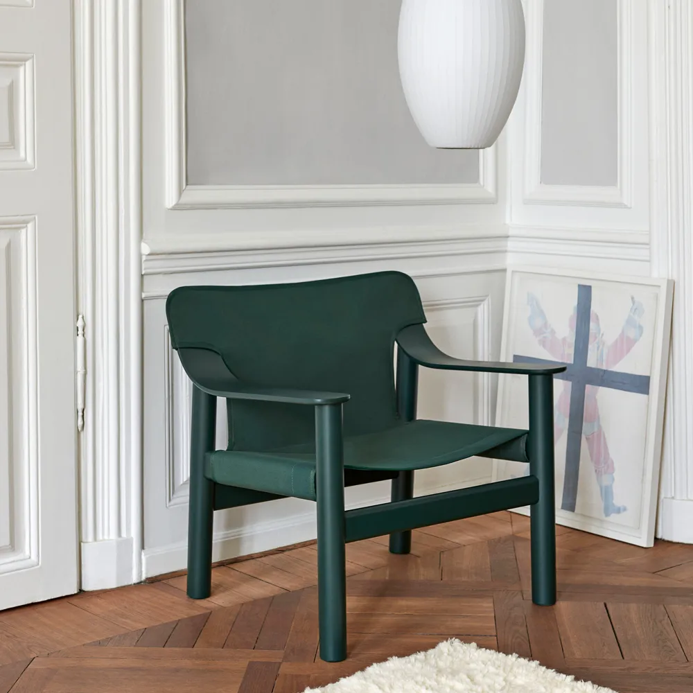 Bernard fauteuil, Leer nature, watergedragen gelakt eiken onderstel HAY