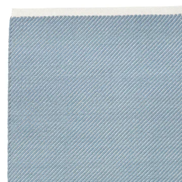 Bias vloerkleed 140x200 cm - Light blue - HAY