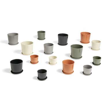 Botanical Family bloempot - dusty green, xl, met schotel Ø22 cm - HAY