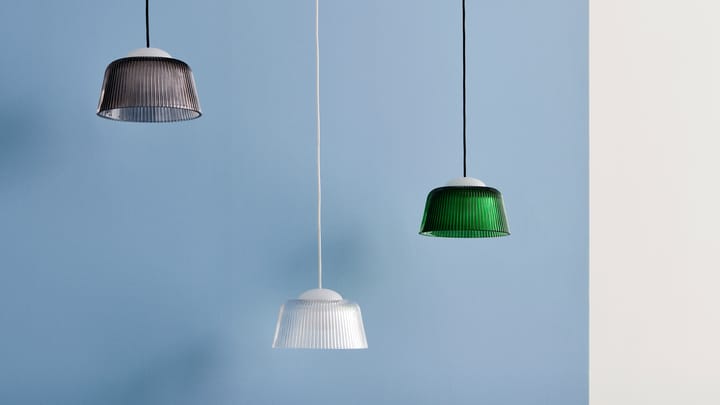 Brim Bottle hanglamp Ø24,5 cm, Green glass HAY