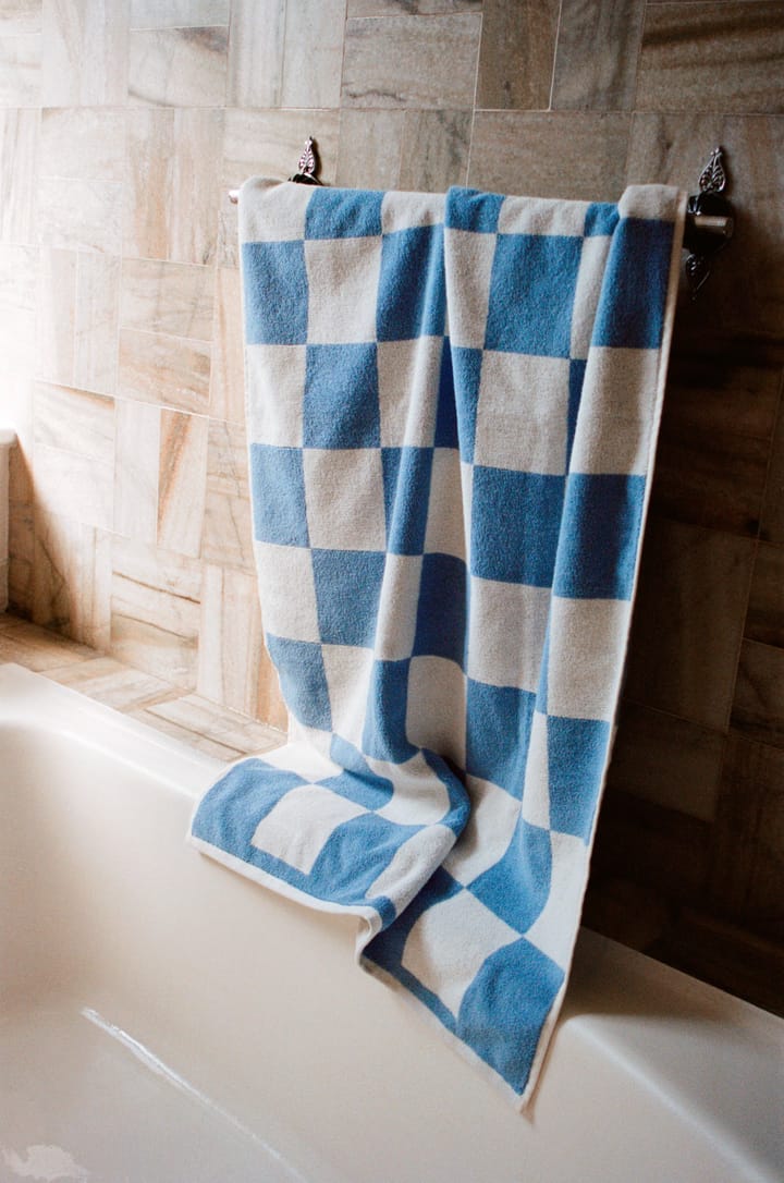 Check badhanddoek 70x136 cm, Sky blue HAY