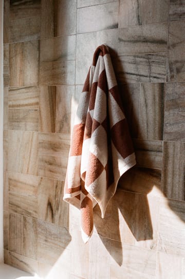 Check handdoek 50x100 cm - Cappuccino - HAY