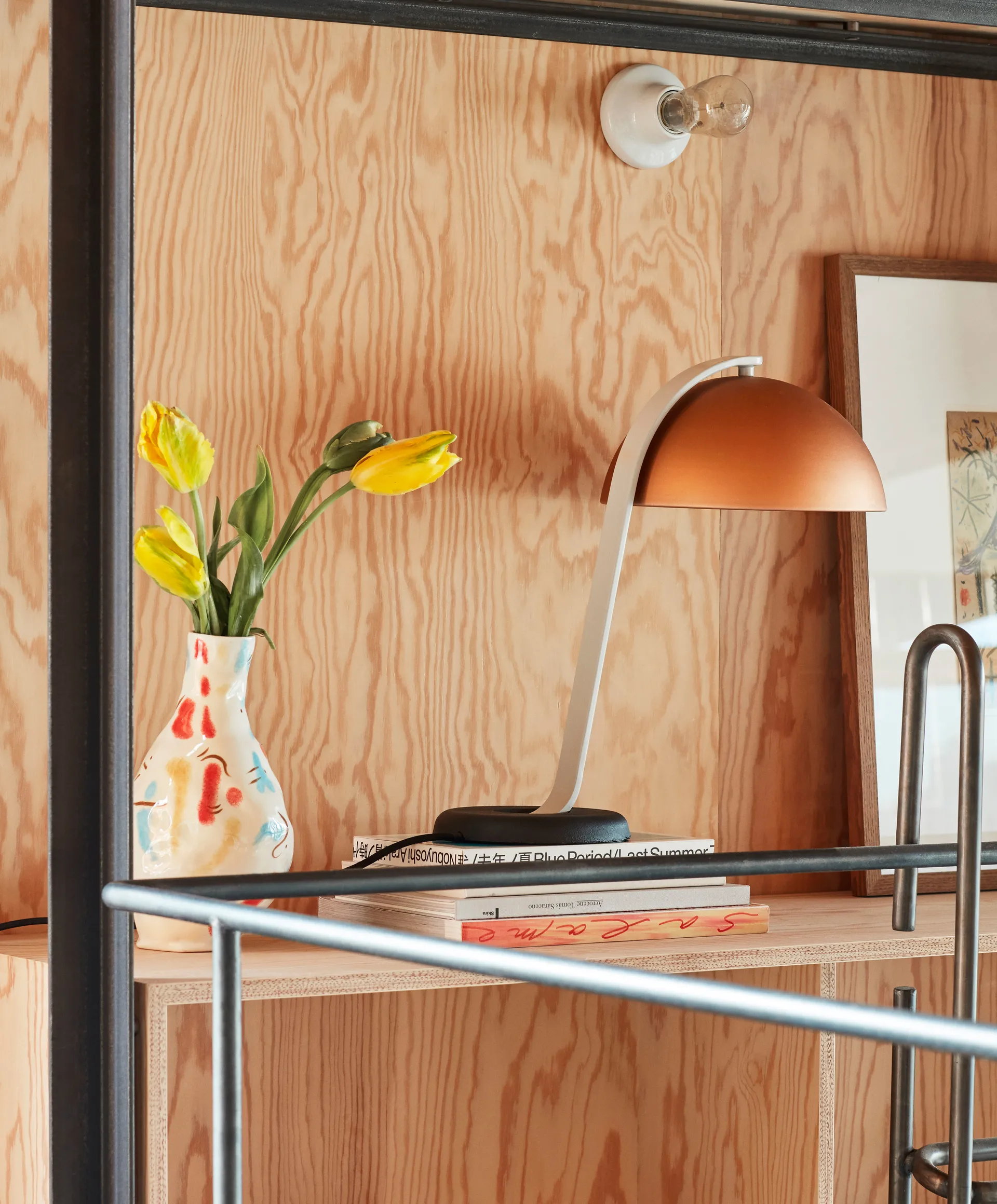 Cloche tafellamp, Mocca anodised HAY