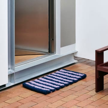 Coco Stripe Wide deurmat - Lavender-navy - HAY