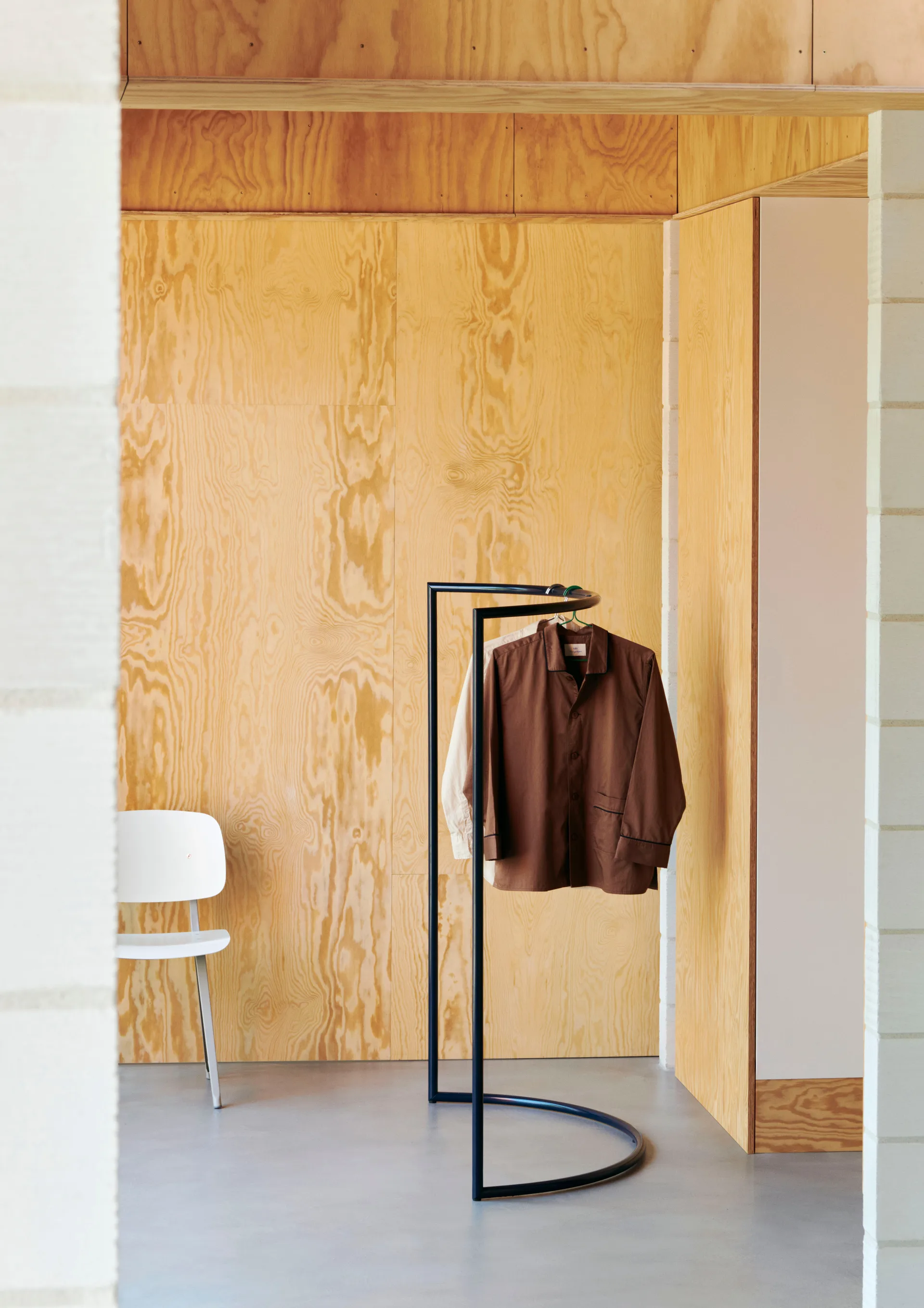 Colour Rack c-shape klerenhanger 112x150 cm, Black HAY