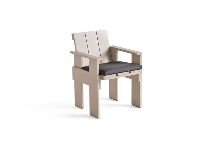 Crate Dining Chair armstoel gelakt sparrenhout, London fog HAY