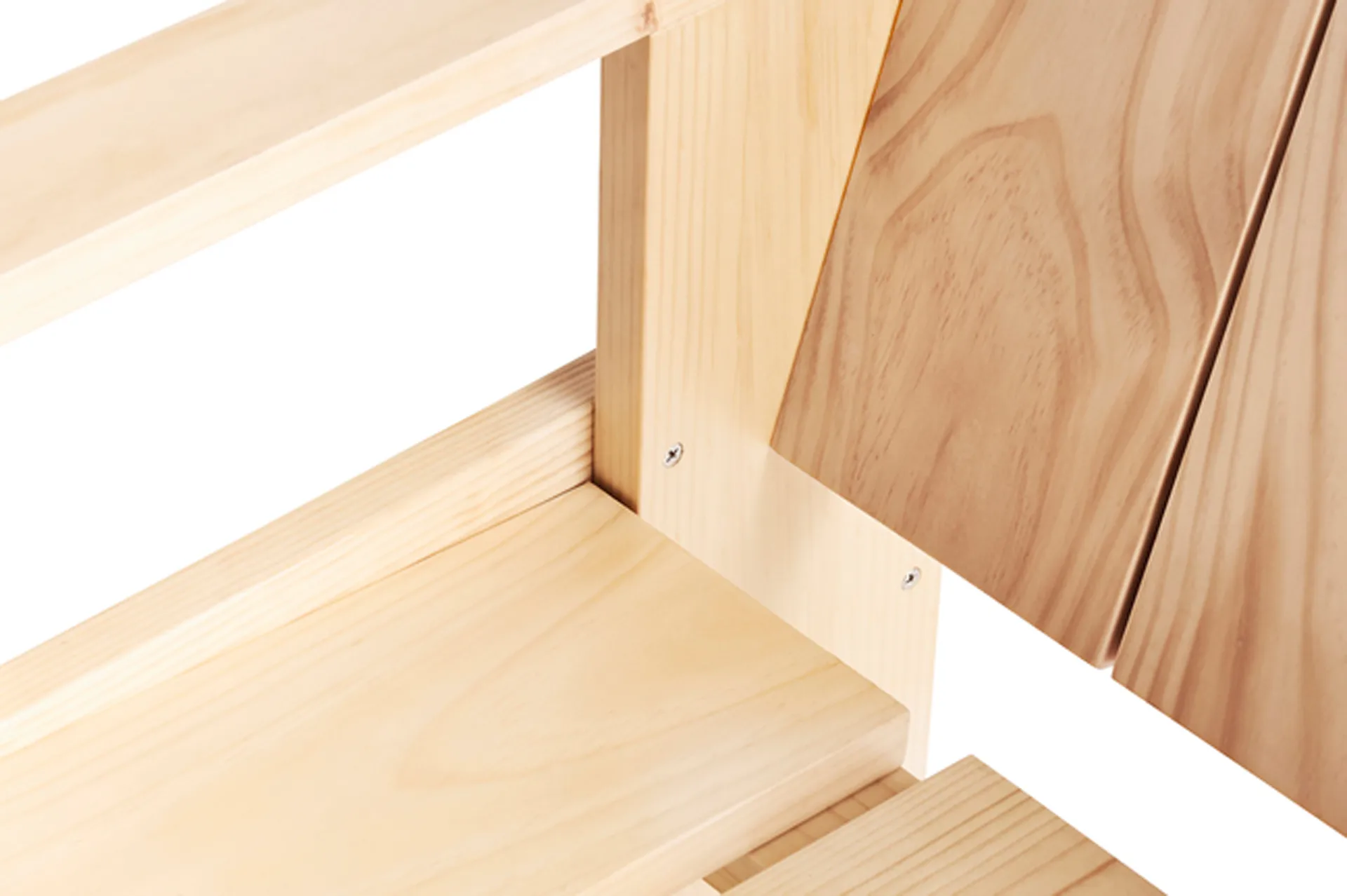 Crate Dining Chair armstoel gelakt sparrenhout, Water-based lacquered pinewood HAY