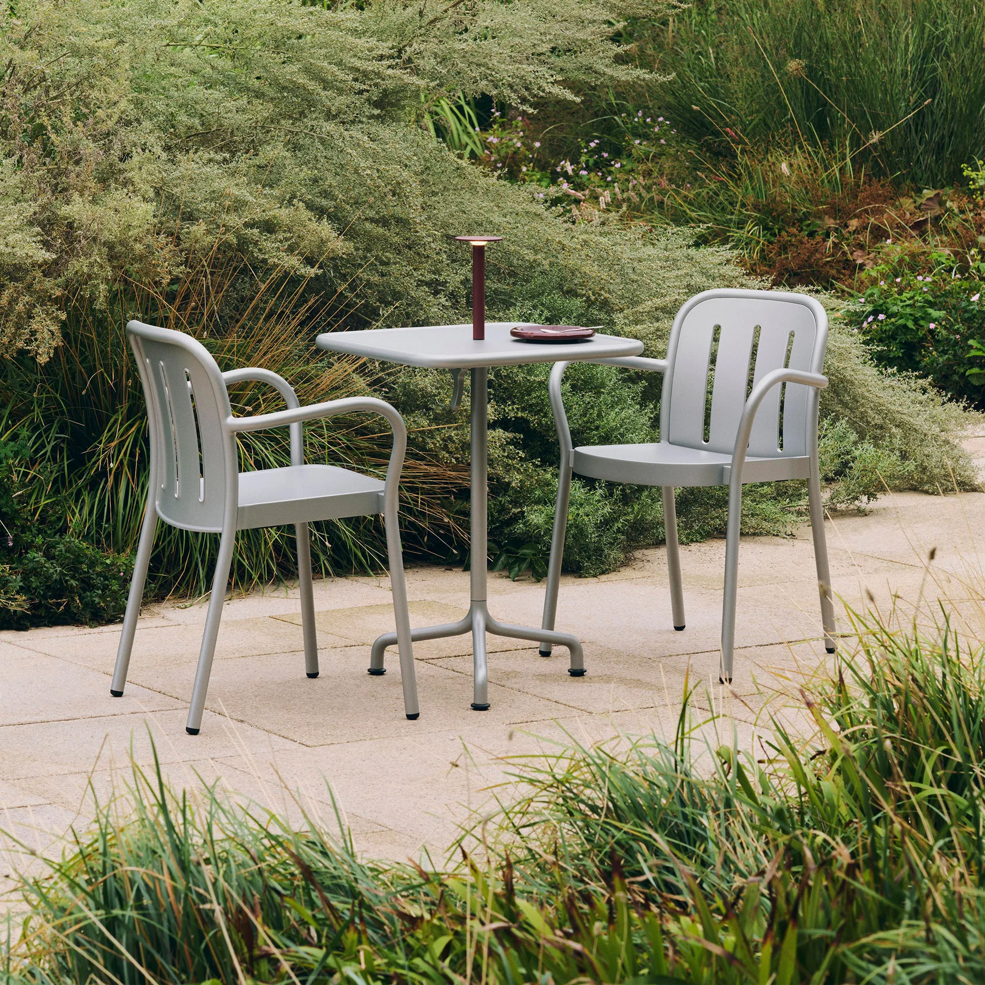 Deville armstoel, Silver grey HAY