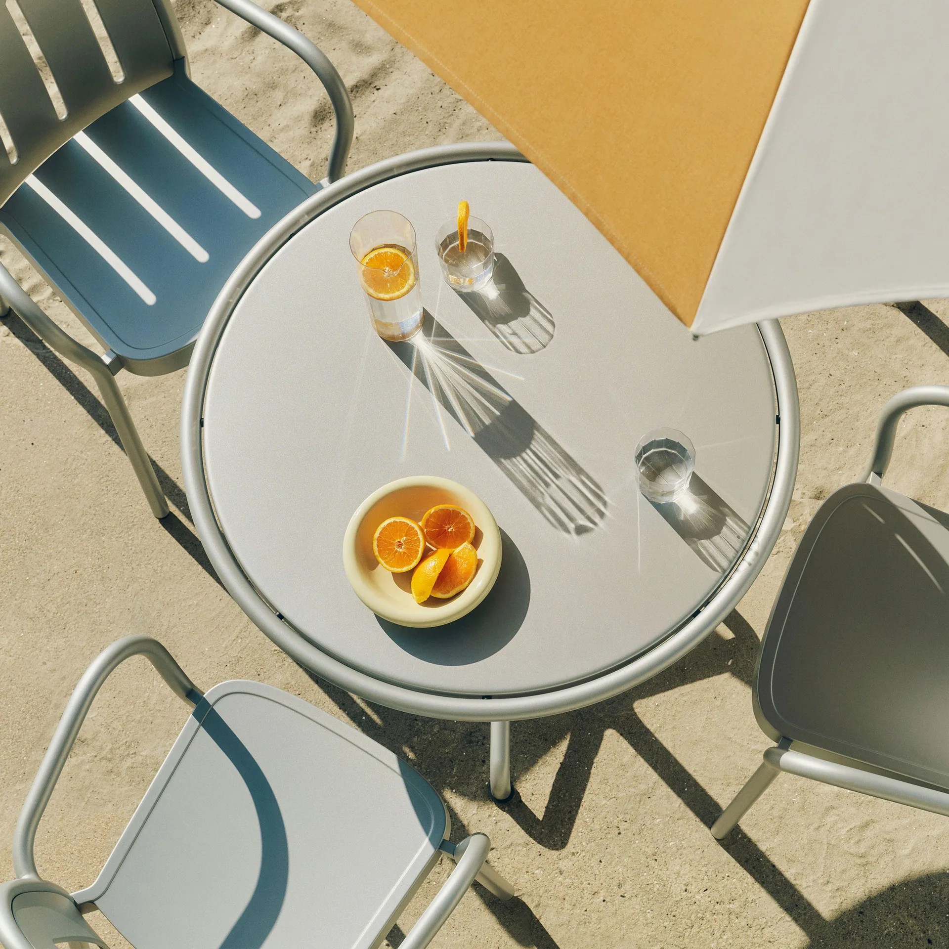 Deville armstoel, Silver grey HAY