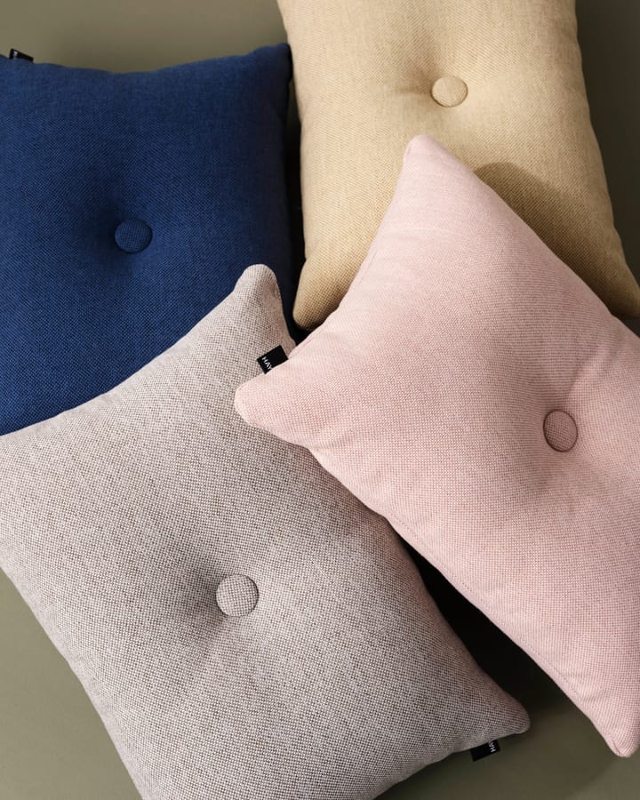 Dot Cushion Mode 1 dot kussen 45x60 cm - Dark blue - HAY