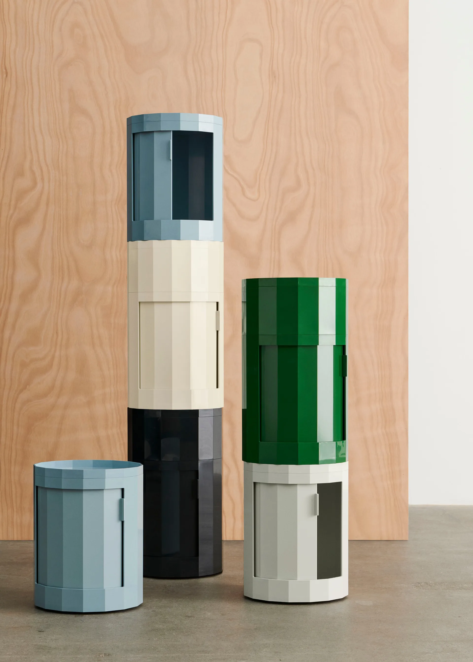 Facet Cabinet 101 bijzettafel, Misty blue HAY