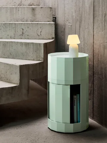 Facet Cabinet high bijzettafel voeten/wielen 66 cm - Soft mint - HAY