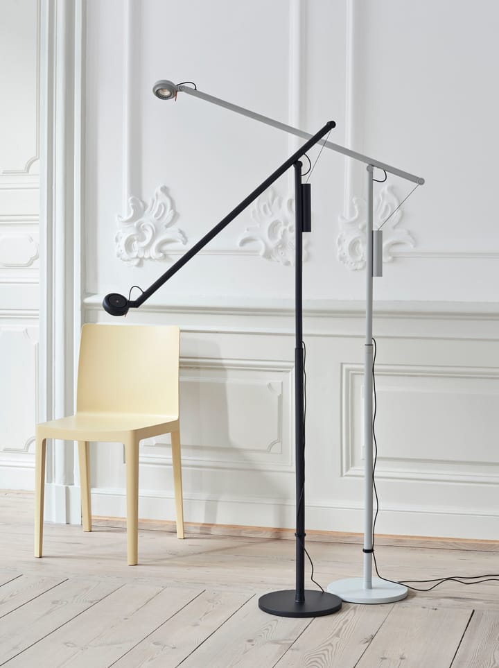 Fifty-Fifty floor vloerlamp, Soft black HAY