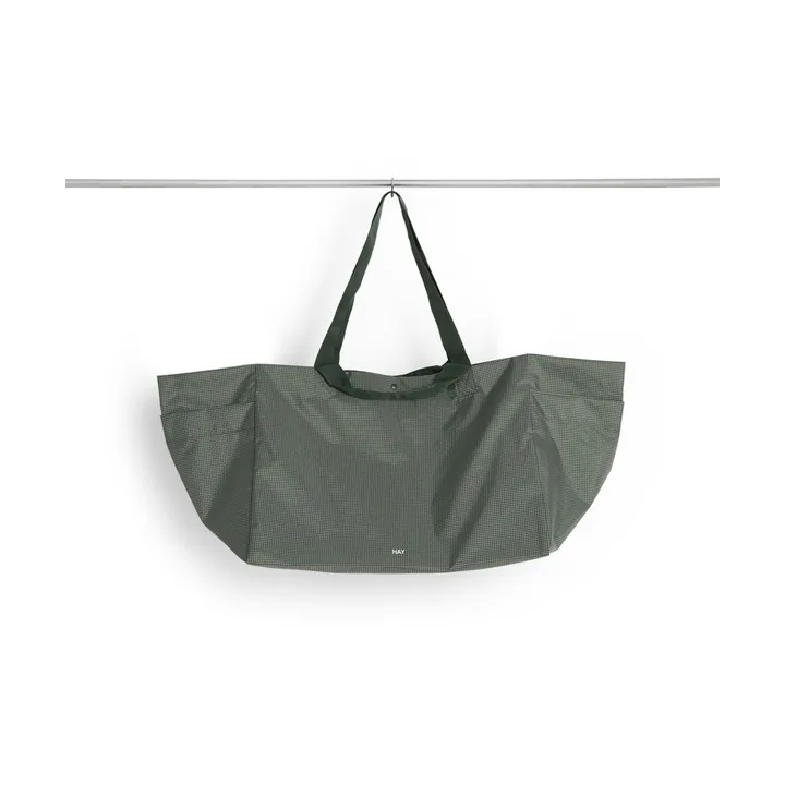Grid Weekend Bag tas - Dark green, large - HAY