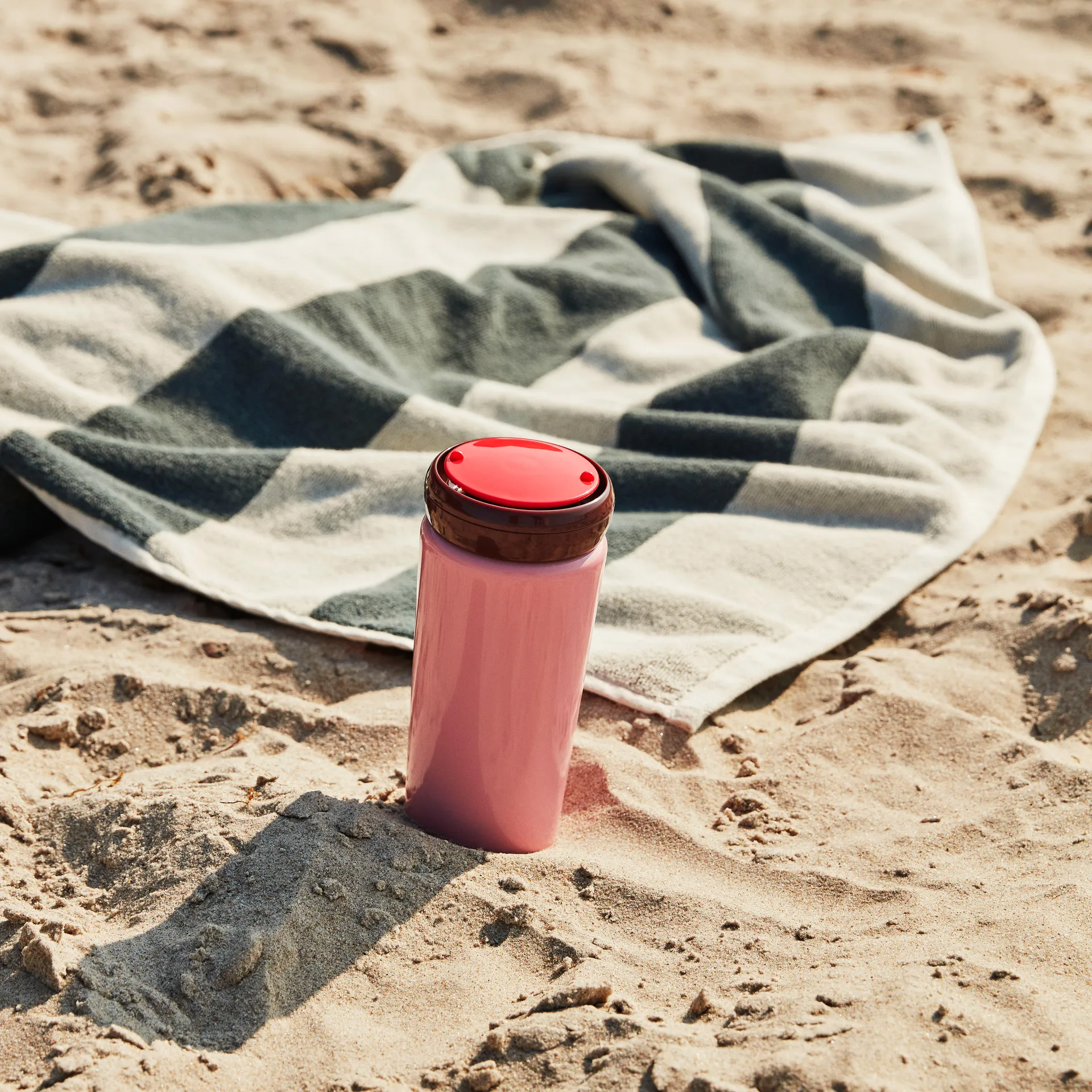 HAY travel cup 35 cl, Roze HAY