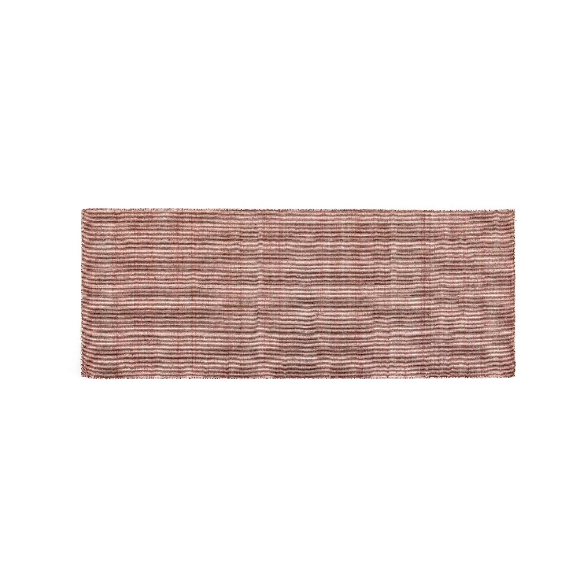 Haze mat

, Iron red, 80x200 cm HAY