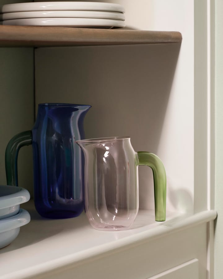 Jug S kan, Pink HAY