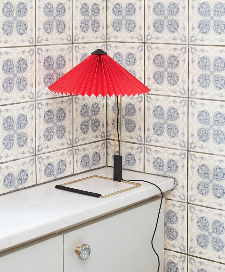Matin table tafellamp Ø30 cm, Bright red shade HAY