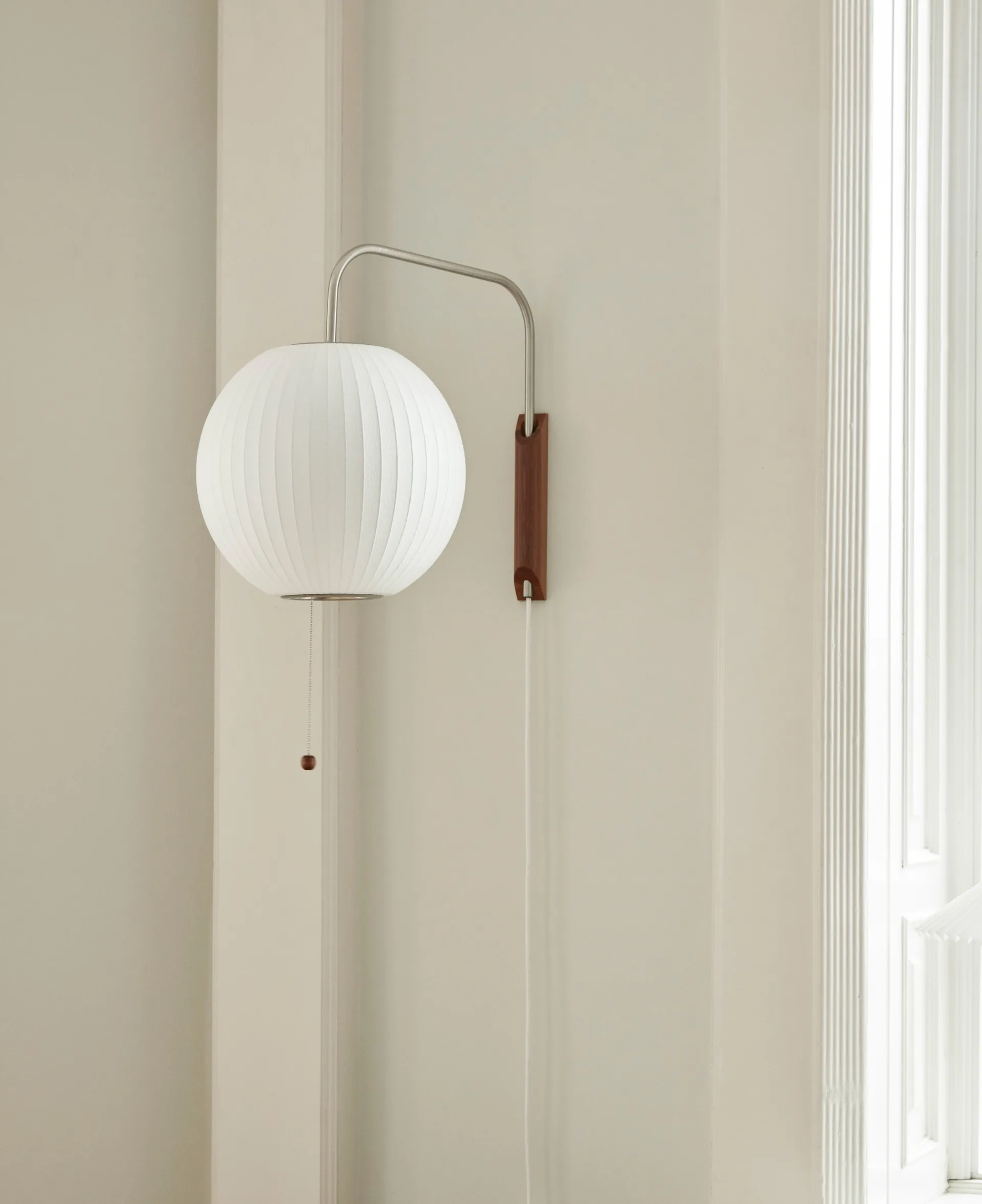 Nelson Bubble Ball wandlamp, Off white HAY