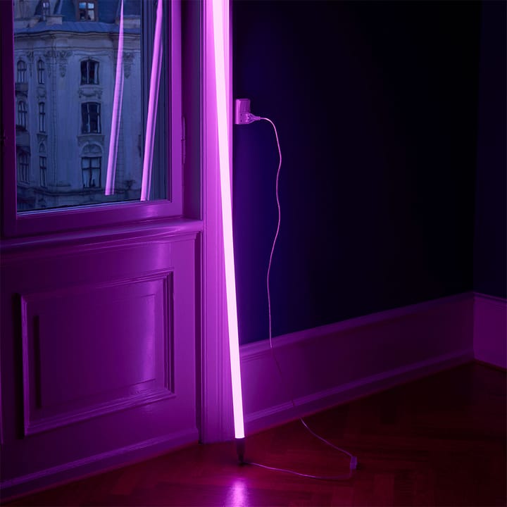 Neon Tube LED-lamp 150 cm - pink - HAY