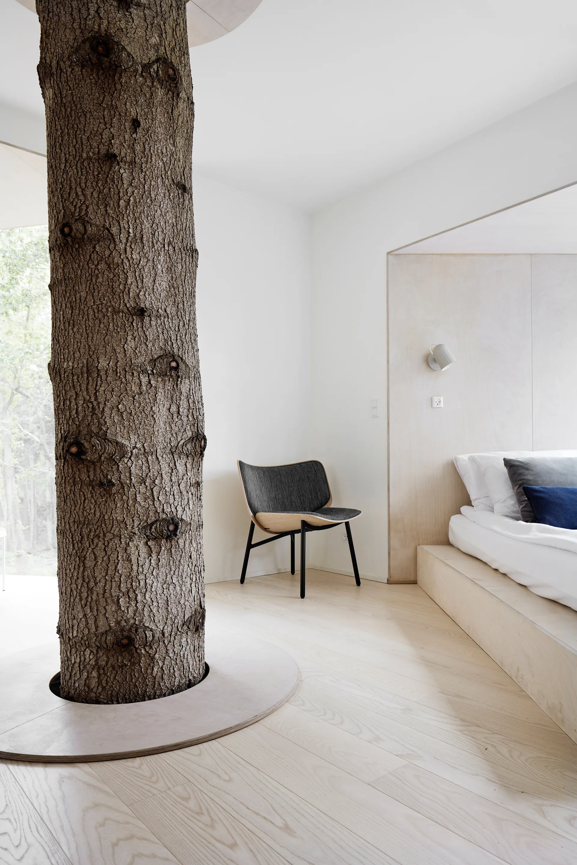 Noc wall button wandlamp, Off white HAY