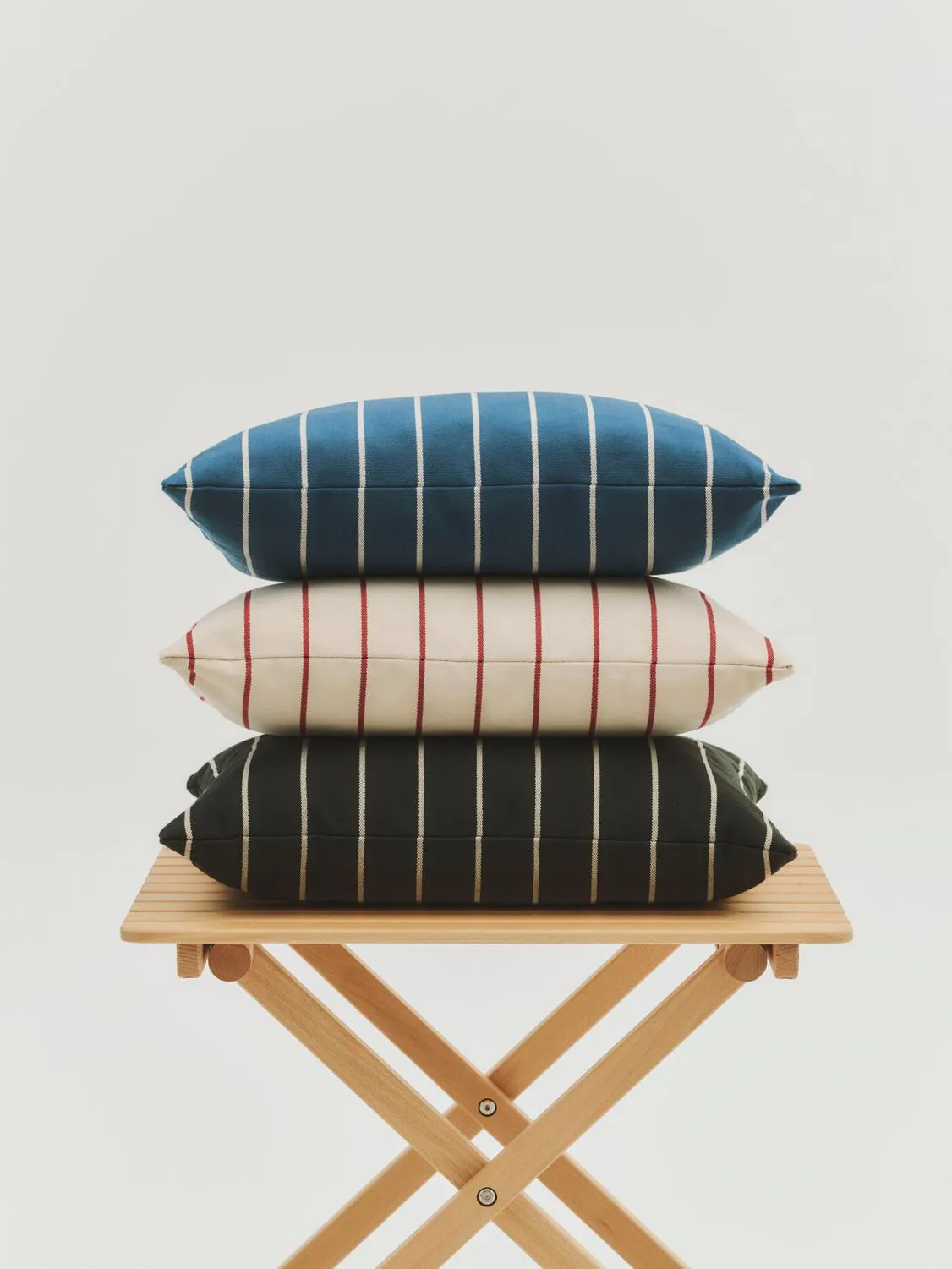 Outdoor Market kussen, Blauw-beige, 45×35 cm HAY