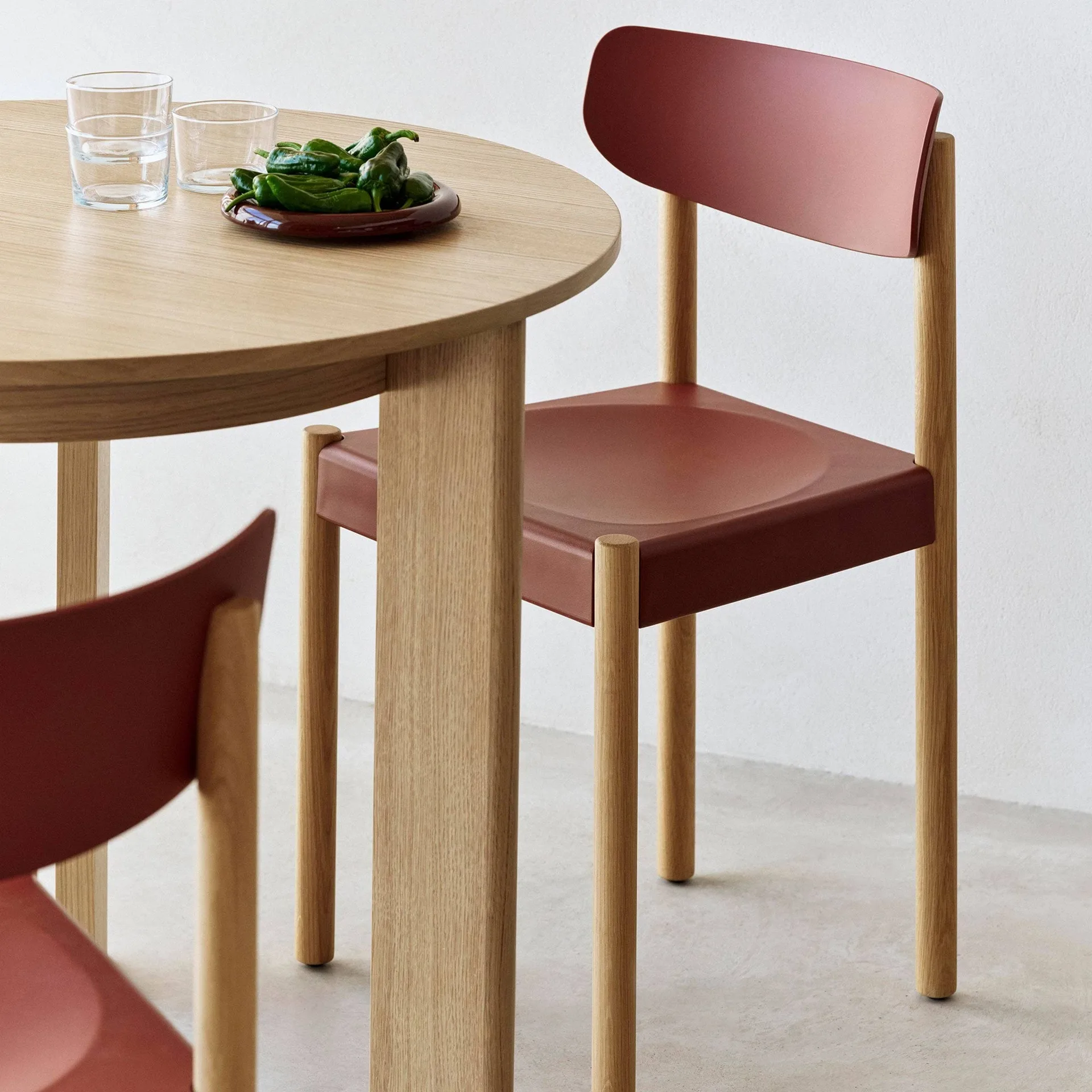 Pack Chair 10 stoel, Geolied eiken-hull red HAY