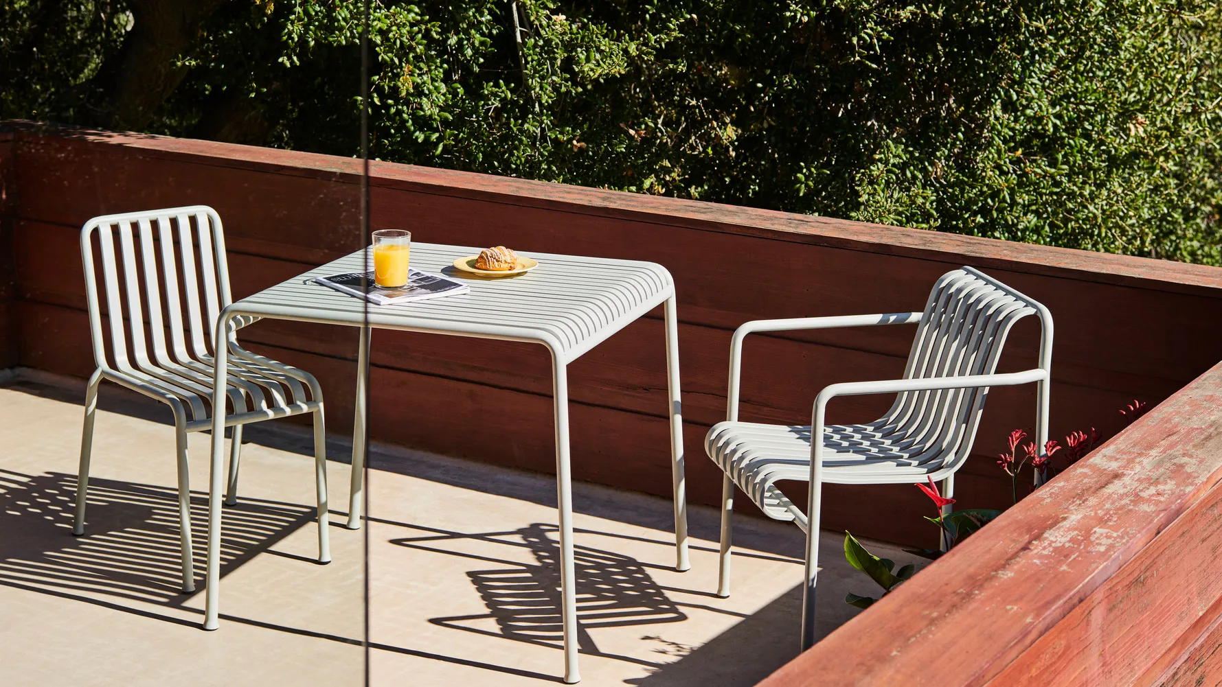 Palissade Dining armstoel, Sky grey HAY