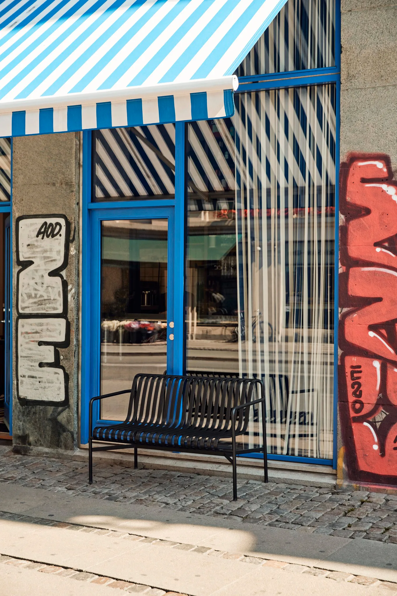 Palissade Dining bank met armleuningen, Anthracite HAY