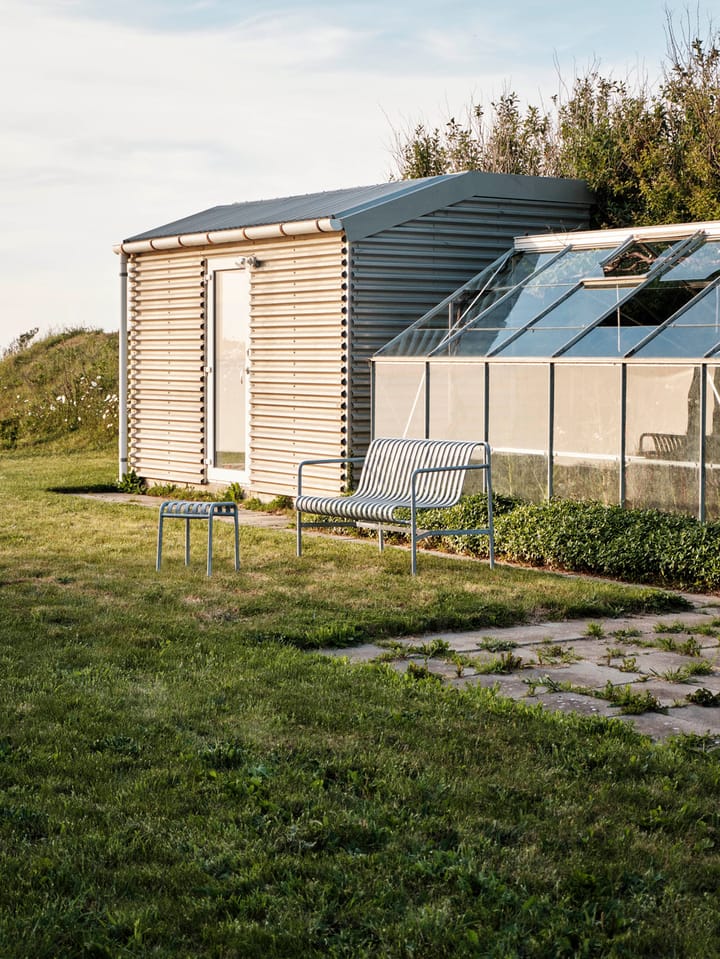 Palissade Dining bank met armleuningen, Hot galvanized HAY