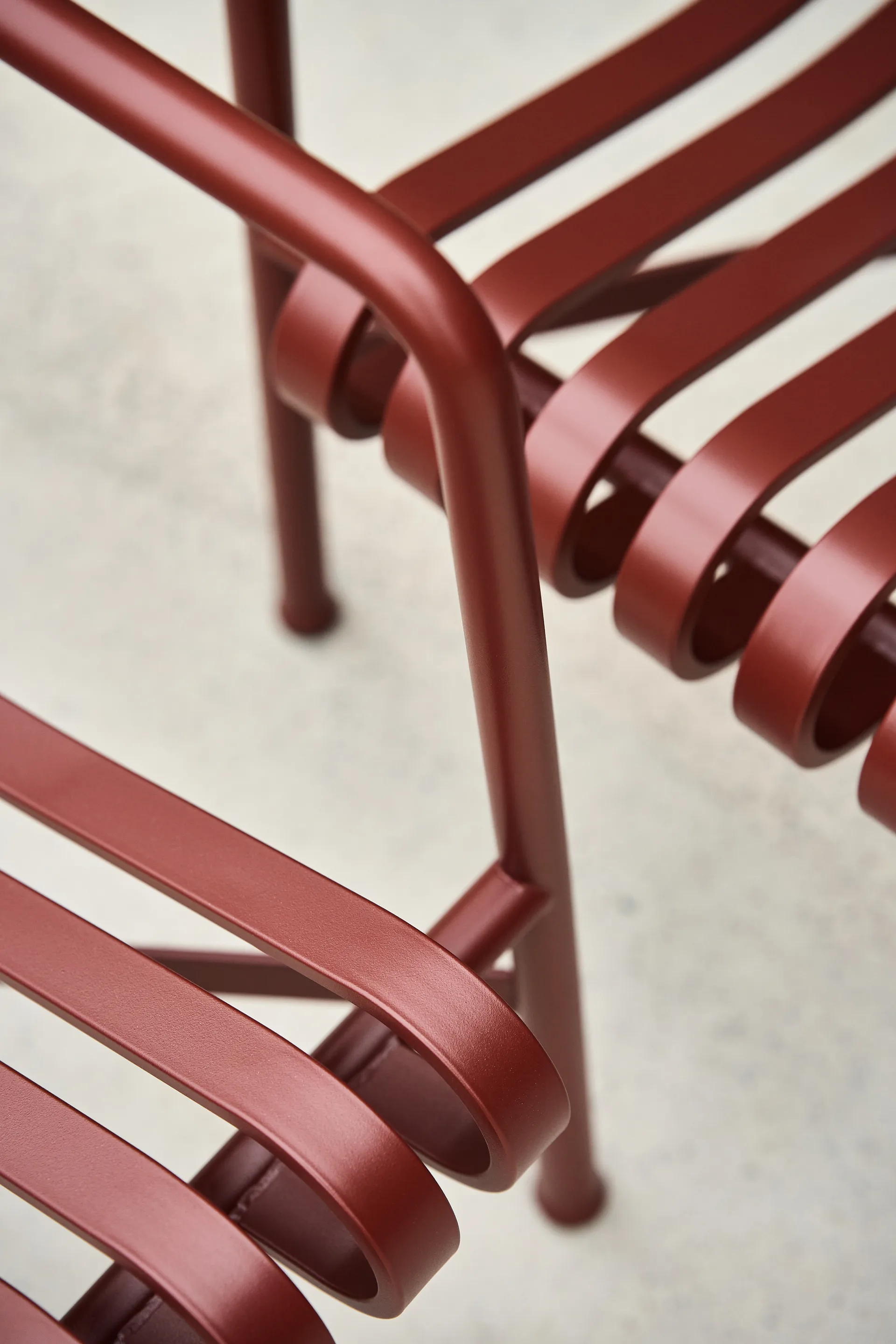 Palissade Low loungefauteuil, Iron red HAY