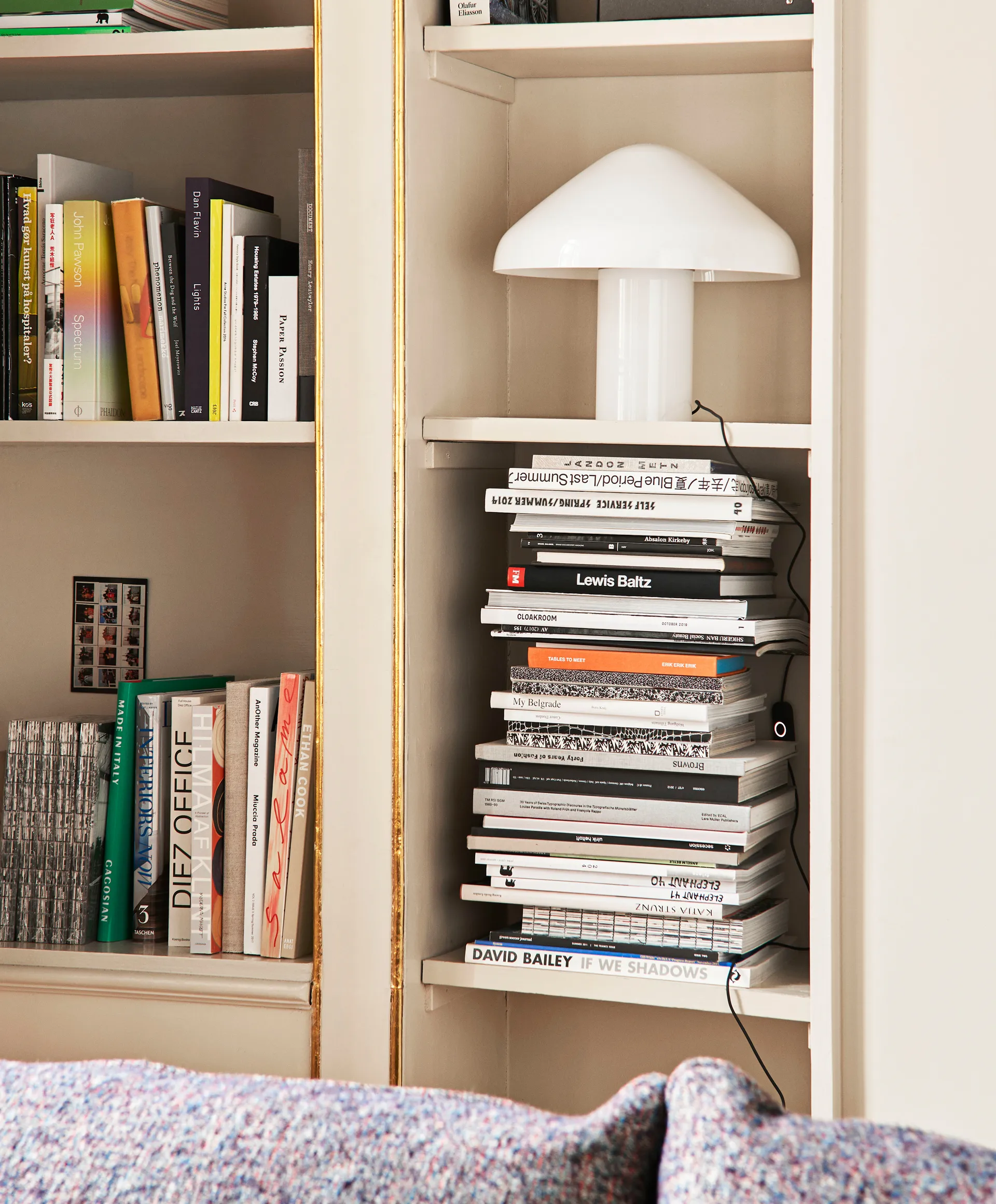 Pao Glass tafellamp Ø35 cm, Wit-opaalglas HAY