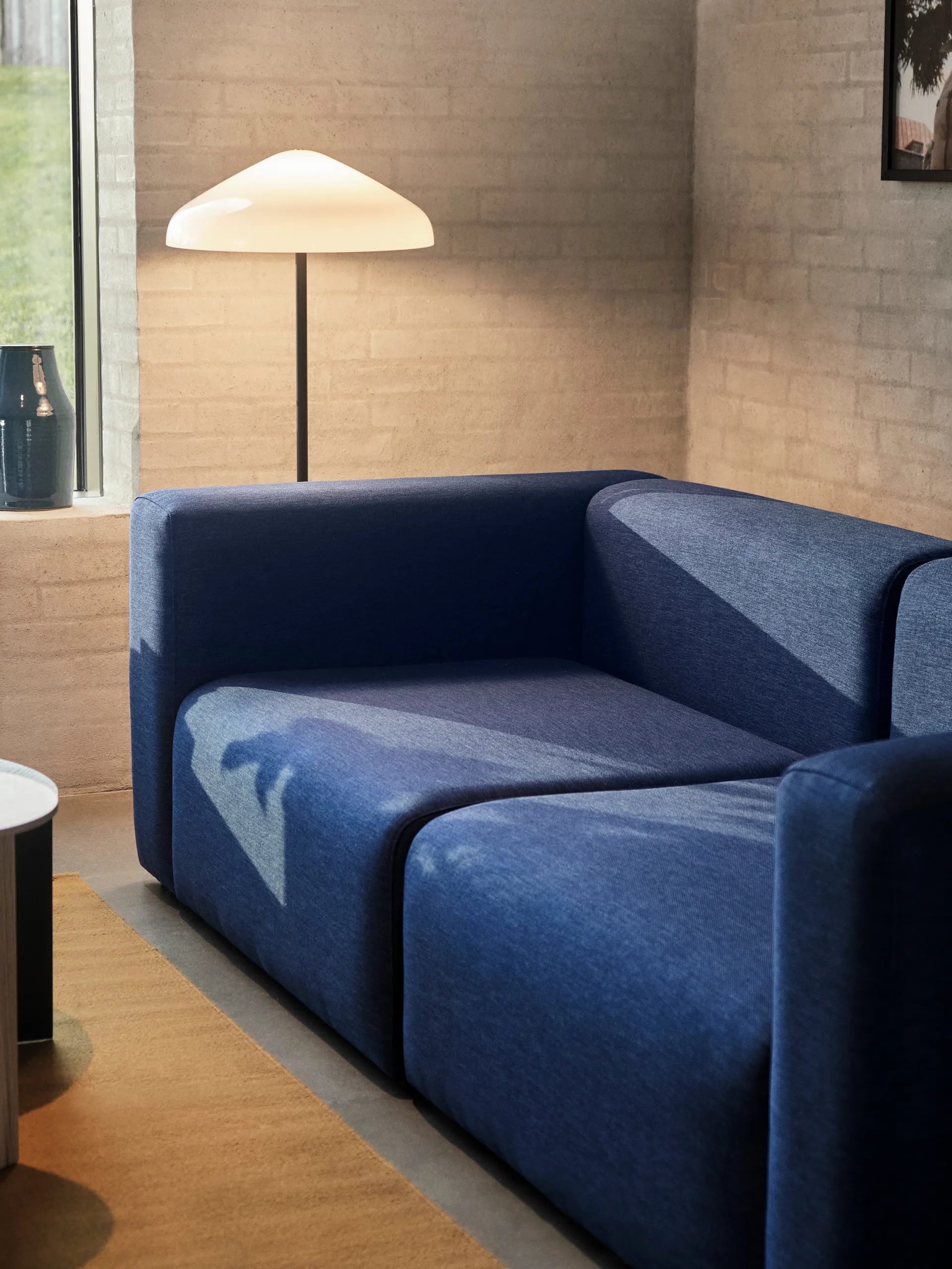 Pao Glass vloerlamp, White opal glass HAY