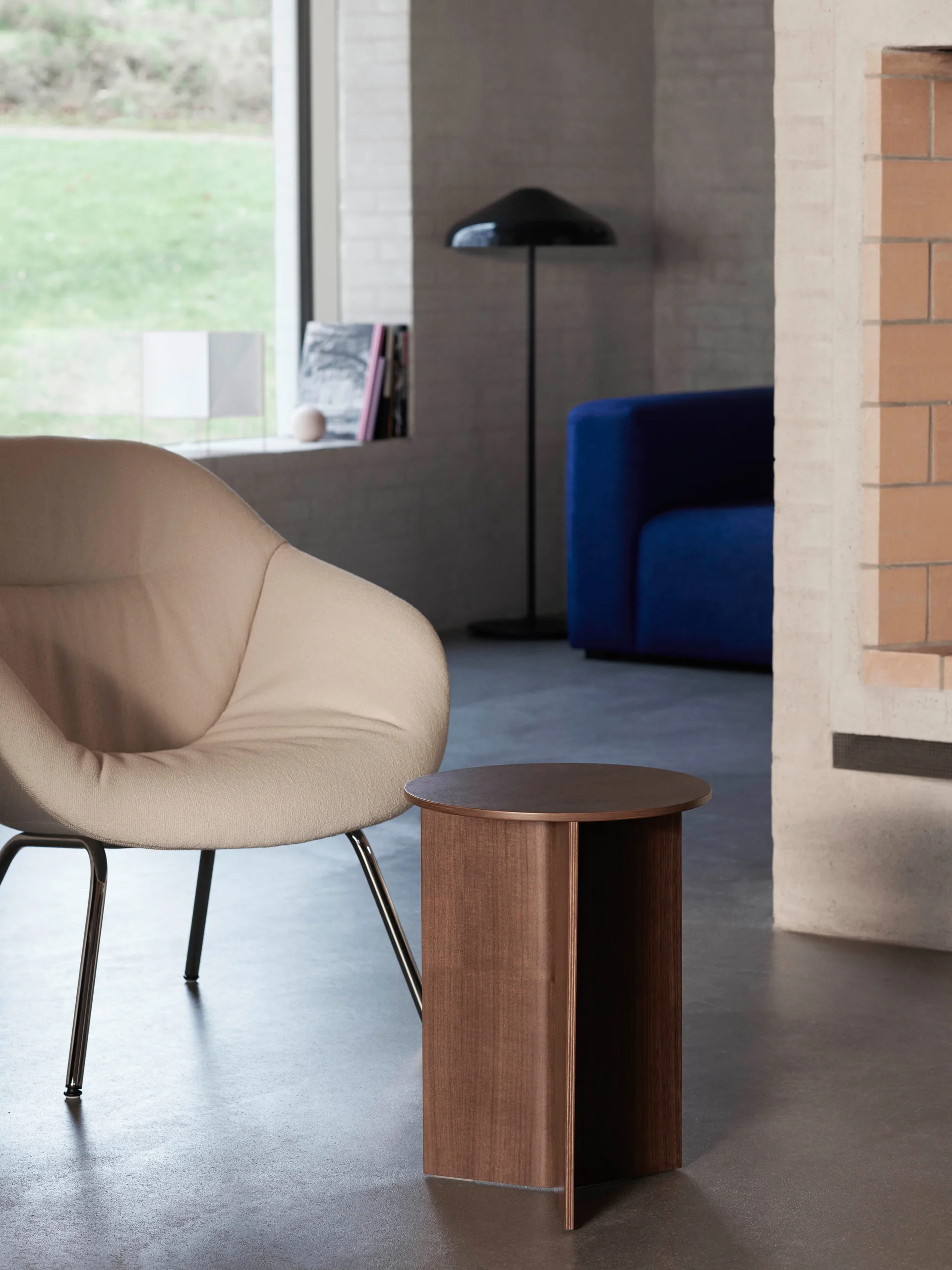 Pao Steel vloerlamp Ø47 cm, Soft black HAY