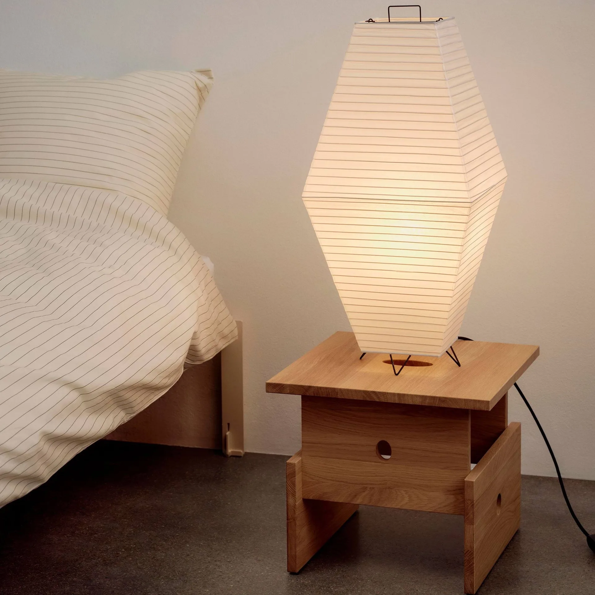 Paper Shade Prism lampenkap voor vloerlamp-tafellamp, Classic white, 30x66 cm HAY
