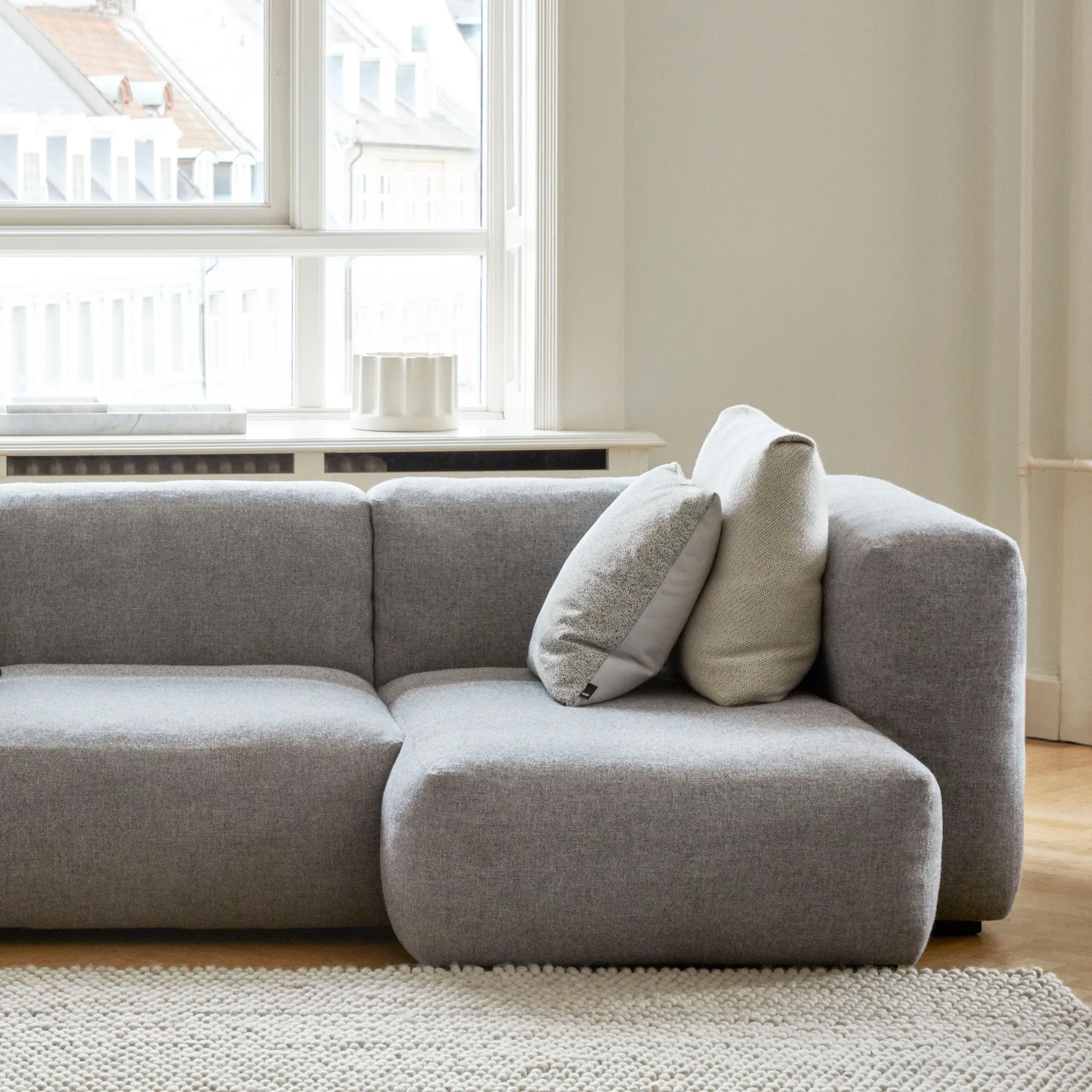 Peas Random wollen vloerkleed 140x200 cm, Soft grey HAY