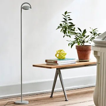 Pyramid bank - Oak mat gelakt – 190 cm – zwart stalen onderstel - HAY