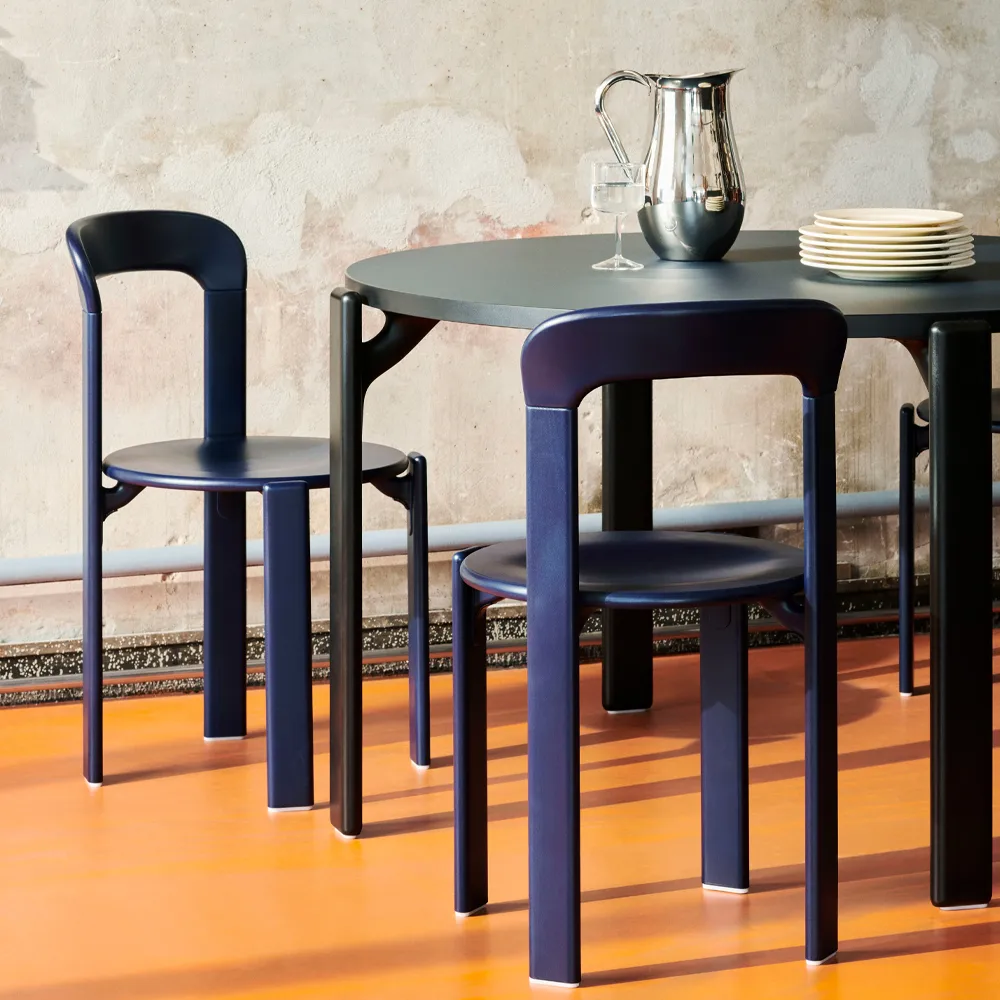 Rey eettafel Ø128 cm, Deep blue HAY
