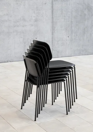Soft Edge 40 stoel - Soft black, zwart stalen onderstel - HAY