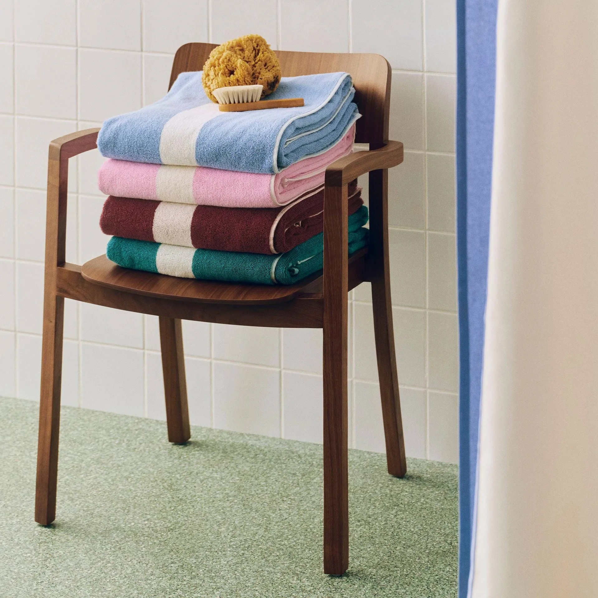 Stripe handdoek, Bordeaux, 100x150 cm HAY