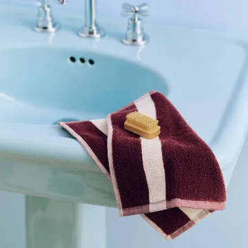 Stripe handdoek - Bordeaux, 30x30 cm - HAY