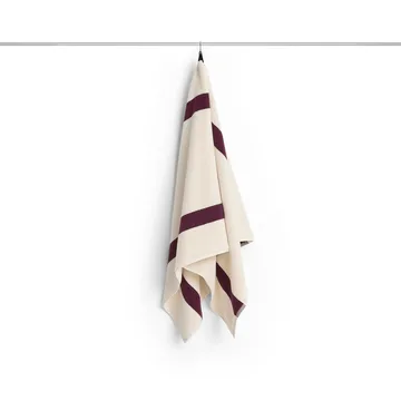 Stripe handdoek - Bordeaux, 70x140 cm - HAY