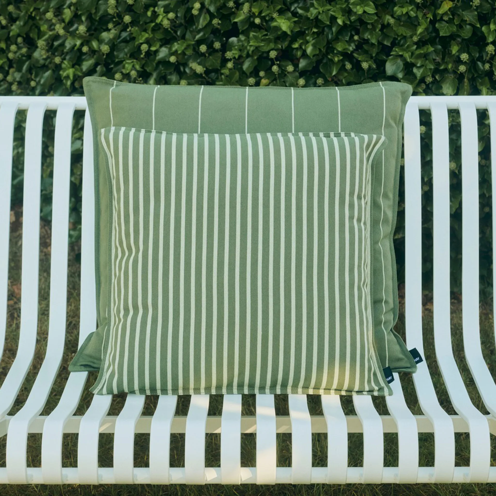 Terrazza kussen, Olive narrow stripe, 60x60 cm HAY