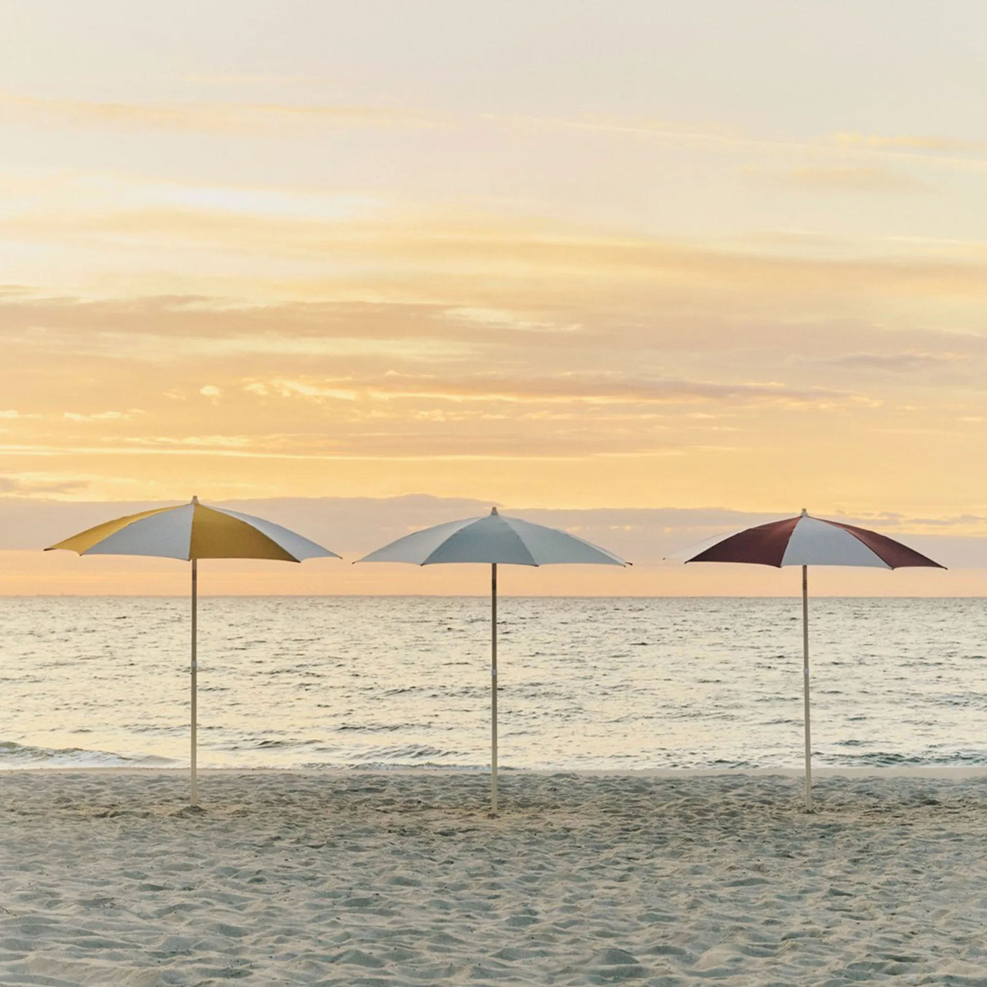 Terrazza Octagon parasol, Off-white-burgundy HAY