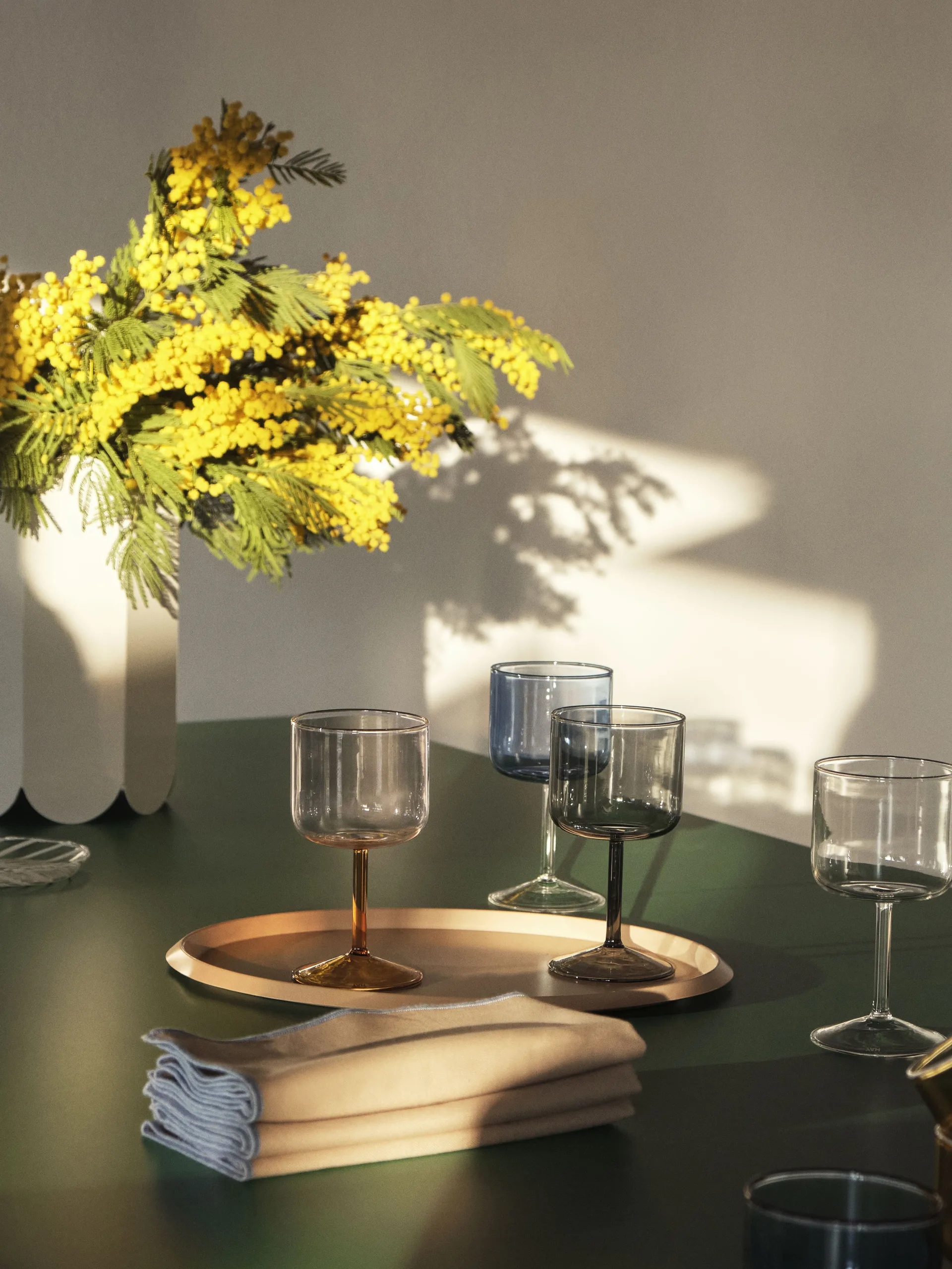 Tint wijnglas 25 cl 2-pack, Blauw-transparant HAY