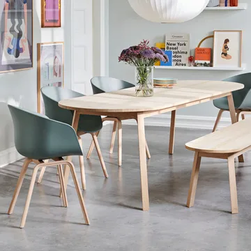 Triangle Leg eettafel - Gelakt eiken, 200x85 cm - HAY