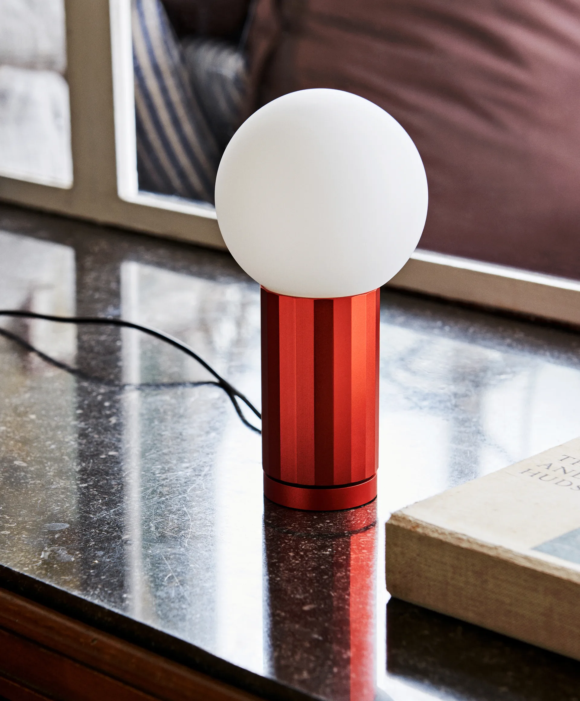 Turn On tafellamp, Oranje HAY