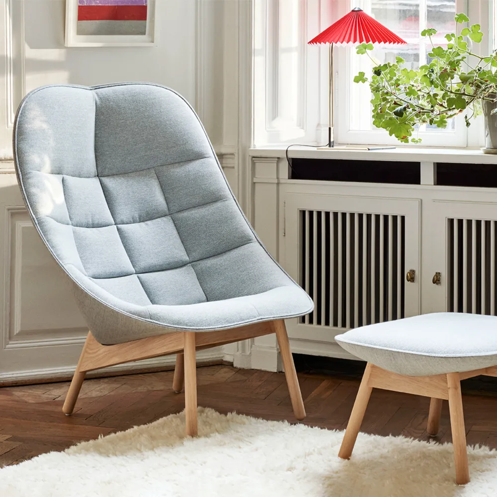 Uchiwa Quilt loungestoel, 12 Clementine–zwart eiken–zwart leer HAY