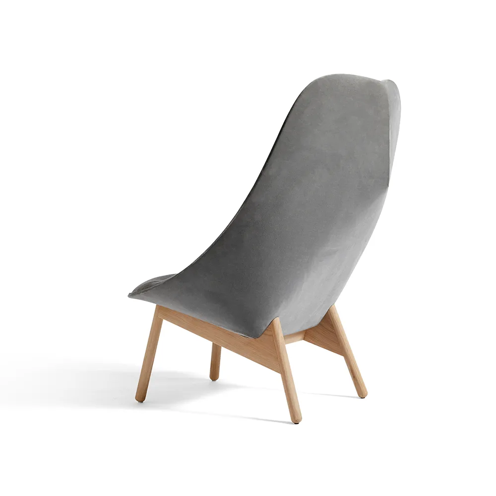 Uchiwa Quilt loungestoel, Magnesium–eiken–achterzijde Lola warm grey HAY